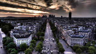 Cityscape cloudy sky street buildings - a cityscape free wallpaper for desktop