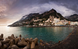 Mountain city lake waterfront sunset - panoramic view free wallpaper