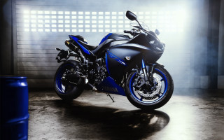 Blue motorcycle garage spotlight soda - a can of soda free wallpaper