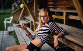 Woman bench tennisball blonde portrait - a tennis ball free wallpaper