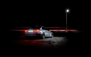 Car night parkinglot streetlight rimlight - rim free wallpaper