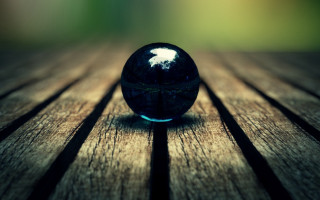 Black ball wooden table green 2 - a black ball free wallpaper
