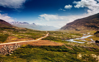 Dirt road valley mountains river 2 - the valley below free wallpaper