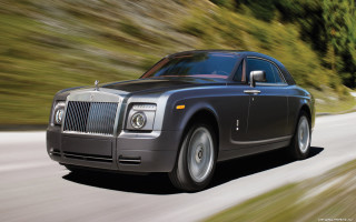 Rolls royce forest road luxury - a road in front free wallpaper