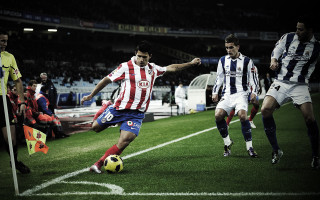 Soccer game group people stands - plasticien free wallpaper