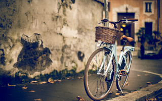 Bicycle street building basket cinematic - the side of a street next free wallpaper