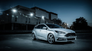 White car parking lot night - a white car free wallpaper