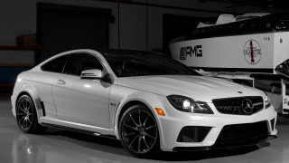 White mercedes pearlescent digital rendering - a white mercedes benz benz benz benz benz benz benz benz benz benz benz benz benz benz benz benz benz benz benz benz benz benz free wallpaper