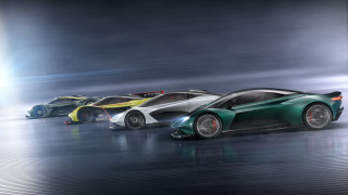 Sports cars line up wet - a wet surface free wallpaper