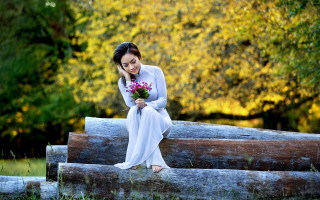 Woman white dress flower phone - her phone free wallpaper