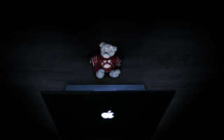 Teddy bear laptop dark screen - a teddy bear free wallpaper
