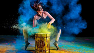Woman yellowtrashcan blue smoke wind - the wind free wallpaper