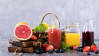 Fruit basket juice strawberry apple - private press free wallpaper for desktop
