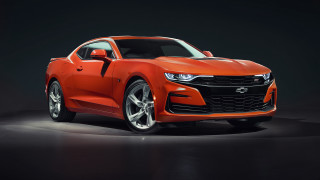 Bright orange chevrolet camaro studio - unreal engine 5 free wallpaper