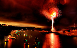 Fireworks water night boats urban - david lachapelle free wallpaper