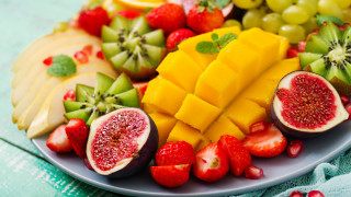 Fruit plate birthday cake christmas - strawberry free wallpaper