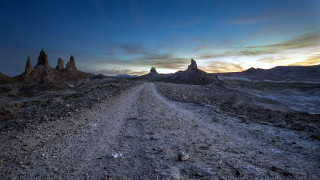 Dirt road rocks clouds mountains - a few mountain free wallpaper