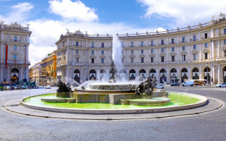 Fountain plaza building clouds tokyo - correggio free wallpaper
