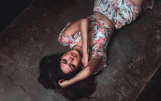 Woman laying kimono floral night - private press free wallpaper for desktop