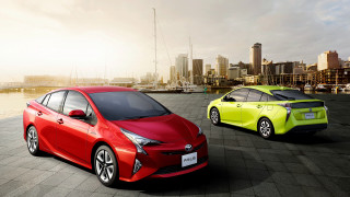 Electric cars city skyline boats - vivid free wallpaper