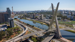 River bridge cityscape tokyo mountains - almada negreiro free wallpaper