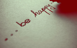 Happy be written close up - in the middle free wallpaper