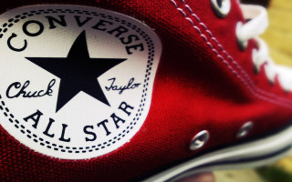 Red converse shoe black star 2 - david park free wallpaper