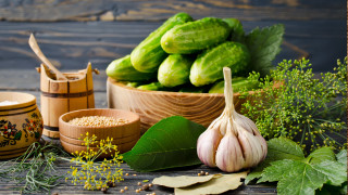 Bowl cucumbers garlic herbs wooden - professional free wallpaper