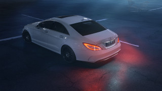 White car parking lot lights 2 - a parking lot free wallpaper