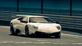 White sports car race track - the car free wallpaper