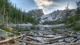 Mountain lake forest clouds rocks - a mountain lake free wallpaper