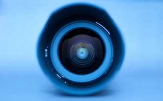 Lens blue white macro christopher - a len free wallpaper