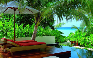 Pool lounge umbrella ocean bamboo - tropical free wallpaper
