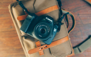 Camera bag luggage wooden floor - canon eos r 3 free wallpaper
