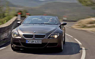 Silver car forest hillside motion - both side free wallpaper