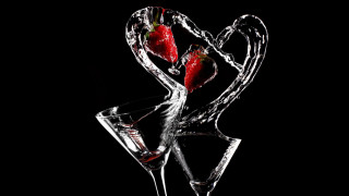 Wine strawberries heart glass lyco - alison kinnaird free wallpaper