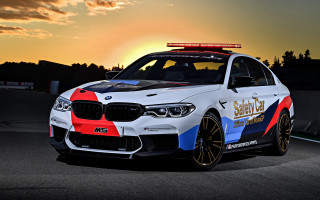 White bmw red blue stripe - panfuturism free wallpaper