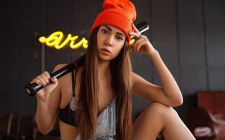 Woman baseball cap neon room - a neon sign free wallpaper