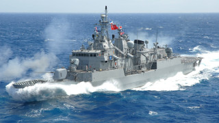Gray ship ocean smoke flag - side and a flag free wallpaper
