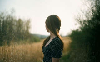 Woman field sky wind nature - the wind free wallpaper