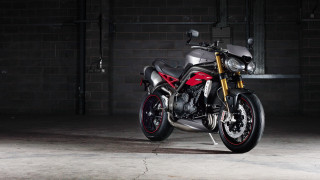 Motorcycle garage brickwall blackdoor redtire - a brick wall behind free wallpaper