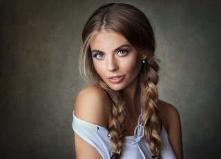 Anna hotchkis braid portrait photorealistic - free portrait wallpaper