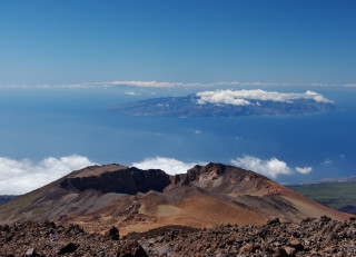 Mountain water clouds horizon beach - murata range free wallpaper