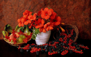 Flowers berries basket table stilllife - a basket free wallpaper