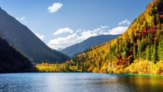 Lake mountains trees autumn sky 3 - cui bai free wallpaper
