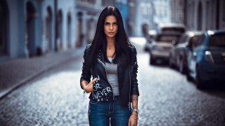 Woman leather jacket street corner - a street corner free wallpaper