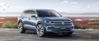 Blue volkswagen suv gravel road - cui bai free wallpaper