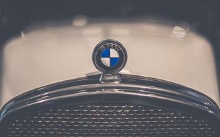 Bmw emblem car grill ultrafine - beeple free wallpaper