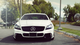 White car parking lot streetlight - luxury free wallpaper