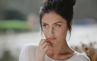 Woman bun white shirt blue 3 - eye free wallpaper